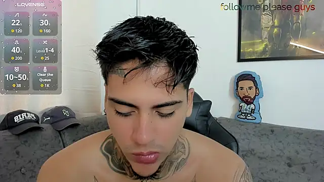 Snapshot of sweetlatinoboy chatting on 06-22-26, 12:13 sweetlatinoboy online show from 06-22-26, 12:13