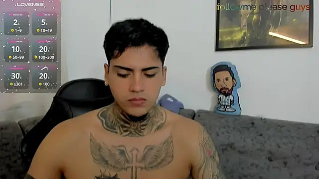 Snapshot of sweetlatinoboy chatting on 06-27-26, 12:22 sweetlatinoboy online show from 06-27-26, 12:22