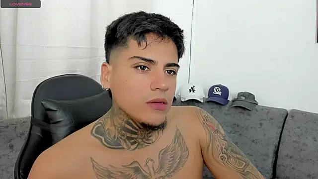 Snapshot of sweetlatinoboy chatting on 06-28-26, 10:05 sweetlatinoboy online show from 06-28-26, 10:05
