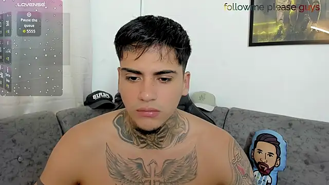 Snapshot of sweetlatinoboy chatting on 07-04-26, 10:16 sweetlatinoboy online show from 07-04-26, 10:16