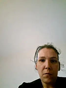 Snapshot of DeaEvy chatting on 03-26-26, 03:39 DeaEvy online show from 03-26-26, 03:39