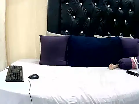 Snapshot of Blackberryxxx16 chatting on 06-03-26, 06:13 Blackberryxxx16 online show from 06-03-26, 06:13