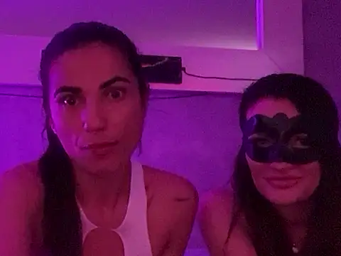 Snapshot of 4GIRLS-HALFLEG chatting on 03-19-26, 06:56 4GIRLS-HALFLEG online show from 03-19-26, 06:56