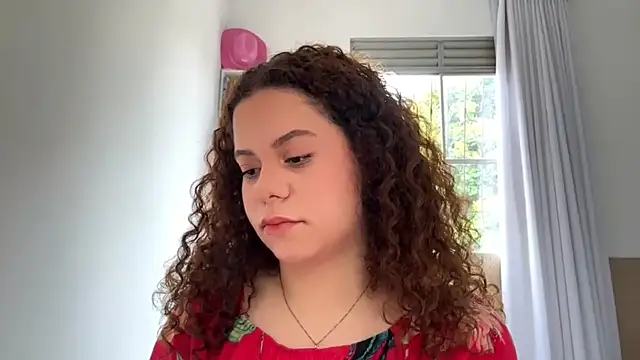 Snapshot of ZolaKoo chatting on 03-18-26, 01:58 ZolaKoo online show from 03-18-26, 01:58