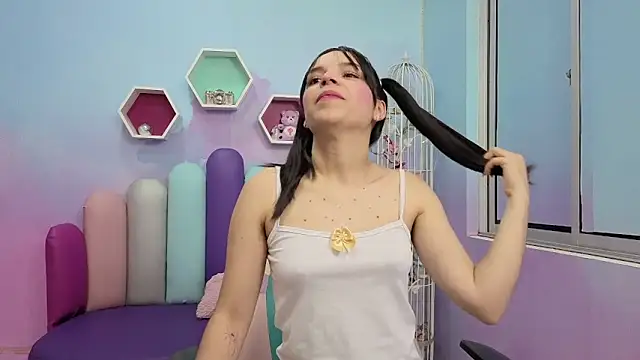Isaa Skinny online show from 06-08-26, 03:51