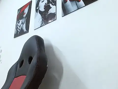 Snapshot of Alessandro_Hamed chatting on 03-17-26, 02:20 Alessandro Hamed online show from 03-17-26, 02:20