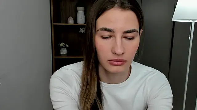 Snapshot of CarrieAndzulis chatting on 03-21-26, 03:00 CarrieAndzulis online show from 03-21-26, 03:00