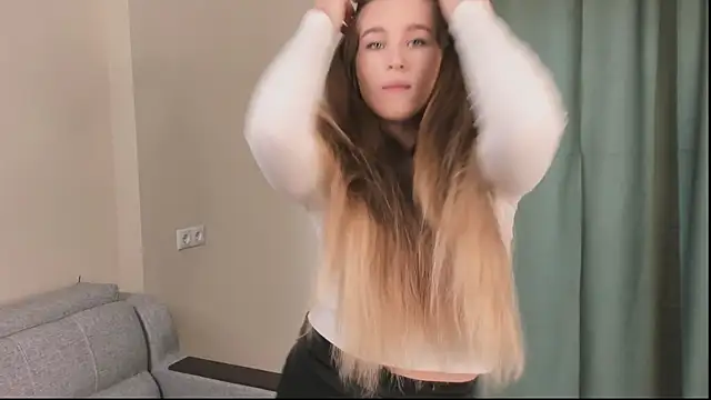 Snapshot of CoriEustis chatting on 03-20-26, 07:57 CoriEustis online show from 03-20-26, 07:57