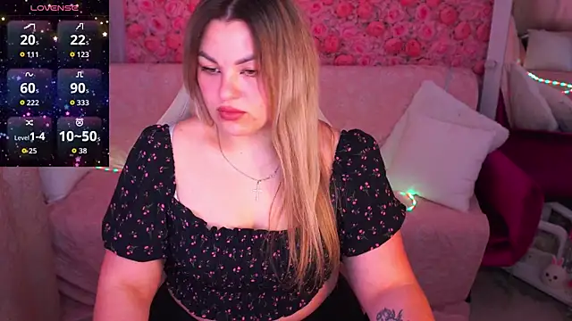 Snapshot of AlissyaGrayy chatting on 03-22-26, 07:01 AlissyaGrayy online show from 03-22-26, 07:01