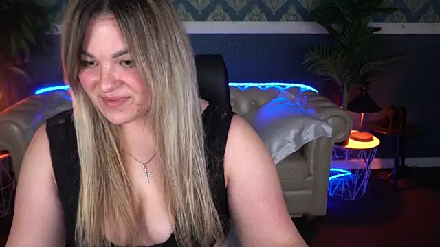 Snapshot of AlissyaGrayy chatting on 03-27-26, 01:33 AlissyaGrayy online show from 03-27-26, 01:33