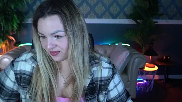 Snapshot of AlissyaGrayy chatting on 04-20-26, 05:43 AlissyaGrayy online show from 04-20-26, 05:43