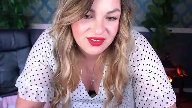 Snapshot of AlissyaGrayy chatting on 04-30-26, 12:55 AlissyaGrayy online show from 04-30-26, 12:55