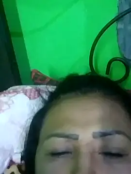 juliataylorhot online show from 04-22-26, 12:24