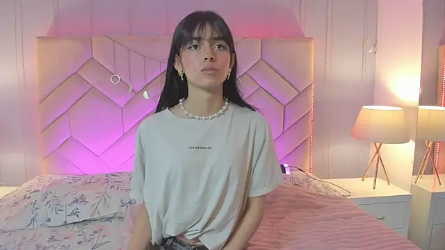 Snapshot of Eimy_Blaze chatting on 04-22-26, 07:26 Eimy Blaze online show from 04-22-26, 07:26