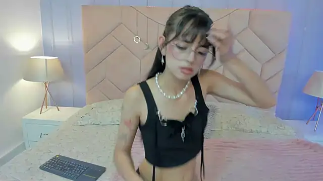 Snapshot of Eimy_Blaze chatting on 05-27-26, 07:44 Eimy Blaze online show from 05-27-26, 07:44