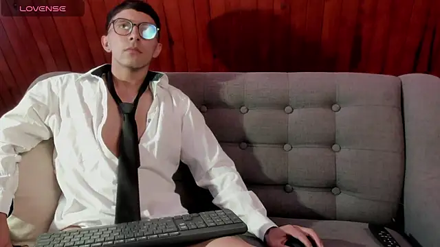 Snapshot of LeonBlazze chatting on 03-19-26, 05:28 LeonBlazze online show from 03-19-26, 05:28