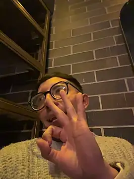 Snapshot of LeonBlazze chatting on 03-20-26, 07:46 LeonBlazze online show from 03-20-26, 07:46