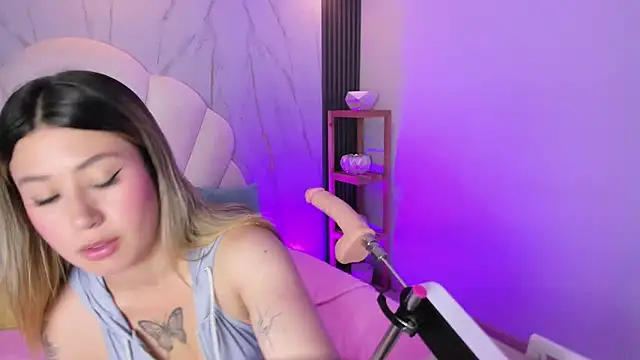 Snapshot of Amber_Palmer chatting on 03-18-26, 07:50 Amber Palmer online show from 03-18-26, 07:50