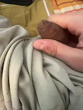 Snapshot of imaan10 chatting on 03-16-26, 10:47 imaan10 online show from 03-16-26, 10:47