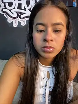 lucirganaxxx online show from 05-23-26, 05:45