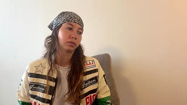 Julieta Jol online show from 05-26-26, 01:40
