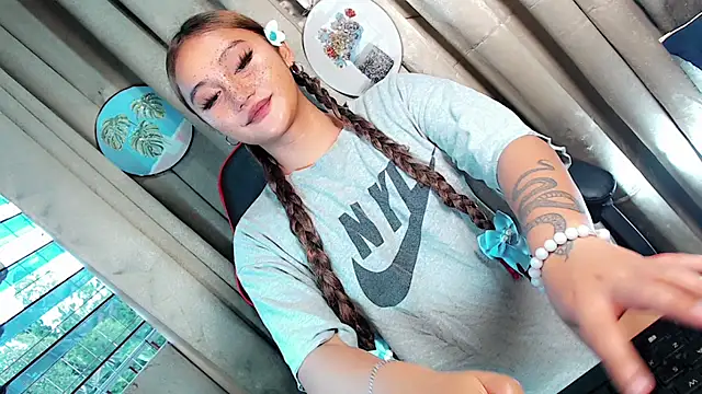 Jessicasfantasy online show from 06-06-26, 09:25