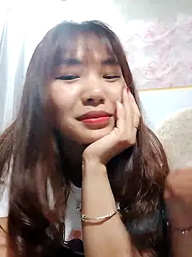 Snapshot of Linkly-ly chatting on 03-17-26, 04:17 Linkly-ly online show from 03-17-26, 04:17