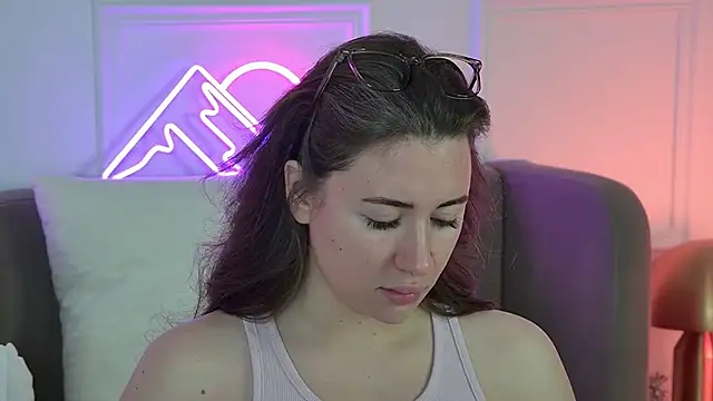 MeganStrane online show from 06-18-26, 06:24