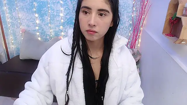 Snapshot of Melodi_velasquez chatting on 03-19-26, 04:16 Melodi velasquez online show from 03-19-26, 04:16
