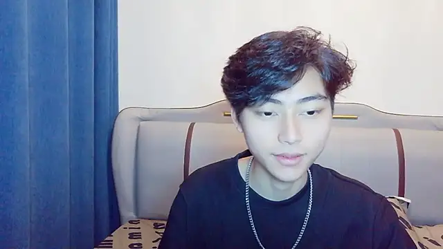 Snapshot of XX-XIUXIU chatting on 03-18-26, 12:52 XX-XIUXIU online show from 03-18-26, 12:52