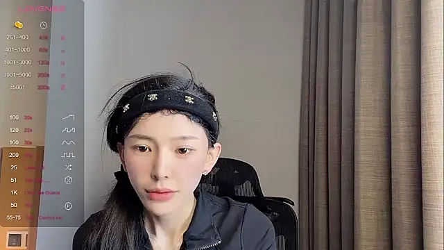 kiki-12 online show from 04-01-26, 12:33