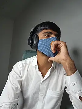 Snapshot of mavin_ chatting on 05-16-26, 05:23 mavin online show from 05-16-26, 05:23