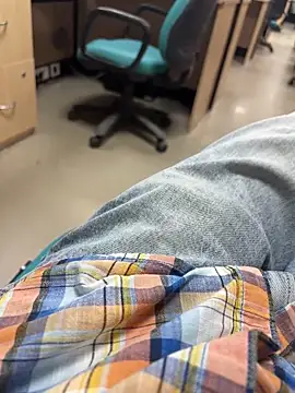 Snapshot of lund7888 chatting on 03-18-26, 09:45 lund7888 online show from 03-18-26, 09:45