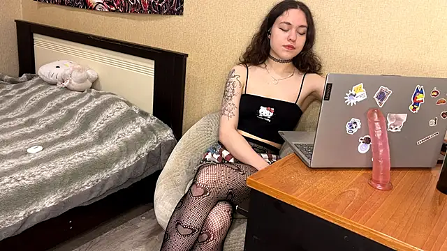 Holy Mariaaa online show from 05-04-26, 06:15