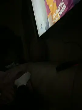 Snapshot of Emirr10 chatting on 03-21-26, 02:05 Emirr10 online show from 03-21-26, 02:05