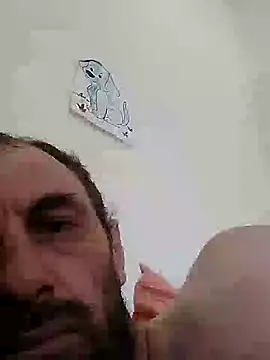Snapshot of EmeritusMaker chatting on 06-15-26, 09:22 EmeritusMaker online show from 06-15-26, 09:22