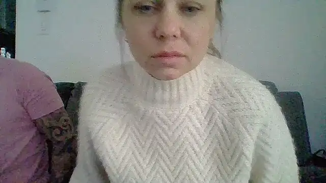 Couple qc online show from 04-06-26, 07:48