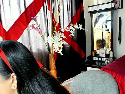 Snapshot of PenelopeSuency chatting on 04-14-26, 01:50 PenelopeSuency online show from 04-14-26, 01:50