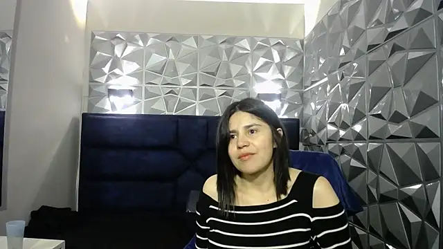 Cata black online show from 05-14-26, 02:35