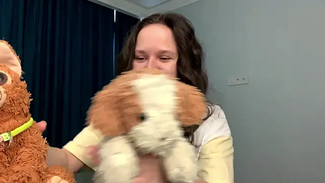 Snapshot of TonaHudman chatting on 03-18-26, 09:12 TonaHudman online show from 03-18-26, 09:12