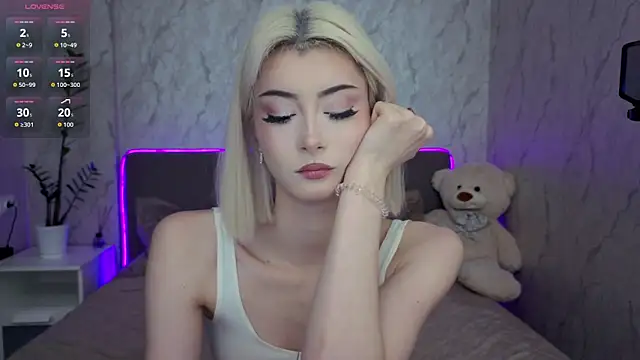 kittysocutie online show from 05-24-26, 12:04