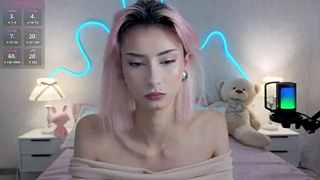 Snapshot of kittysocutie chatting on 07-27-26, 12:06 kittysocutie online show from 07-27-26, 12:06