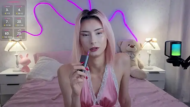 Snapshot of kittysocutie chatting on 07-30-26, 12:31 kittysocutie online show from 07-30-26, 12:31