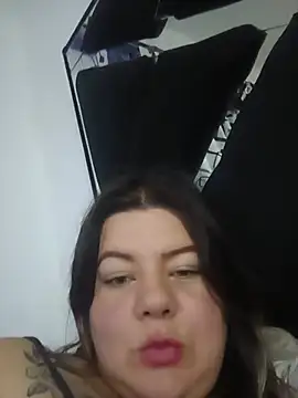 Snapshot of Karla_rodriguez1 chatting on 05-14-26, 03:24 Karla rodriguez1 online show from 05-14-26, 03:24