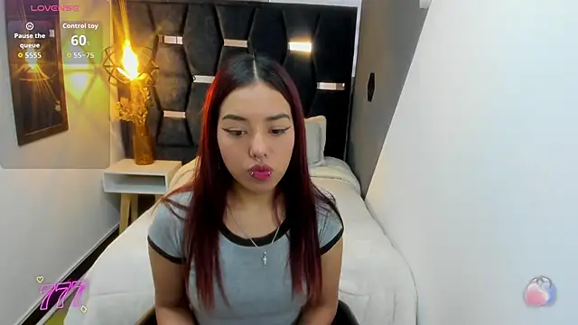 Snapshot of Abby__Sweet1 chatting on 03-18-26, 09:18 Abby Sweet1 online show from 03-18-26, 09:18