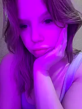 Snapshot of A_T_L chatting on 03-19-26, 11:09 A T L online show from 03-19-26, 11:09