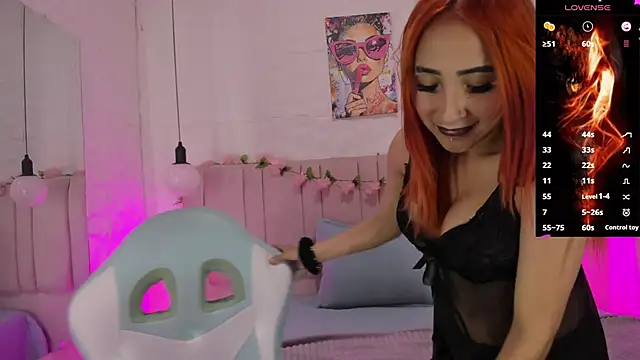 Snapshot of cami_walterr chatting on 03-19-26, 10:36 cami walterr online show from 03-19-26, 10:36