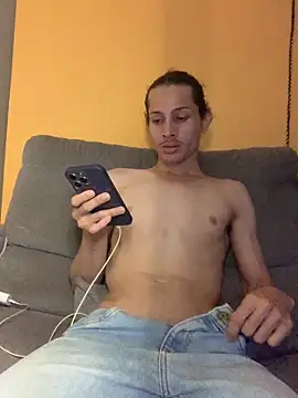 FelipeLipe18 online show from 04-23-26, 02:57
