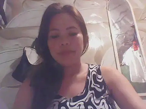 Snapshot of sweetciendy chatting on 06-30-26, 04:41 sweetciendy online show from 06-30-26, 04:41