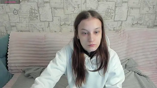 Kriss Doeil online show from 05-17-26, 02:09